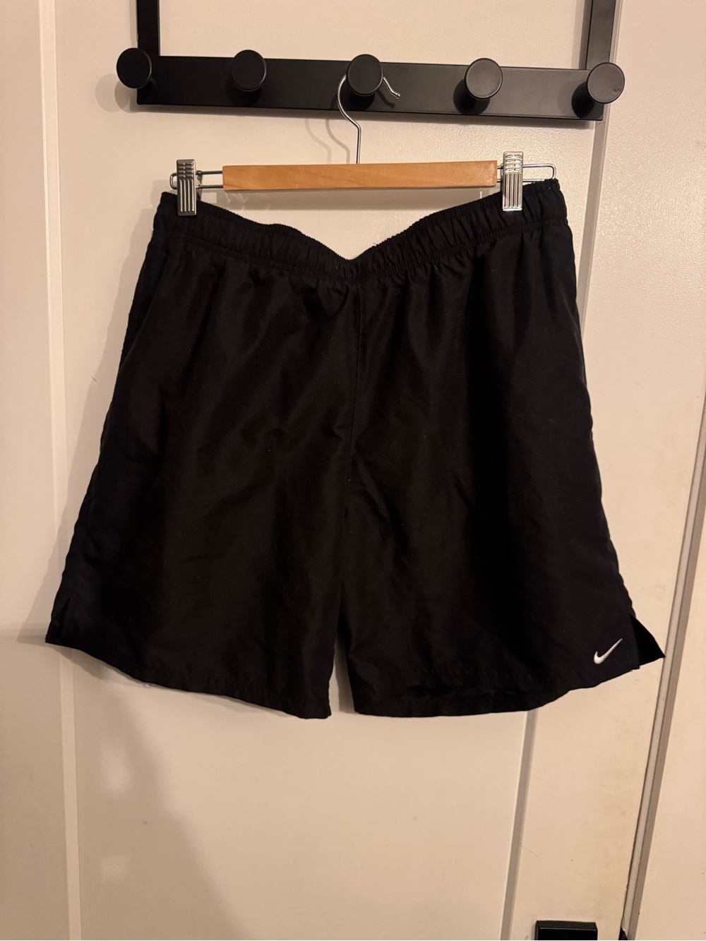 Nike Men’s Black Athletic Track Shorts (L)